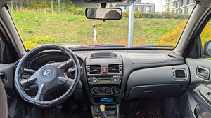 Nissan Almera 1,5 2004 (6 foto / 6)