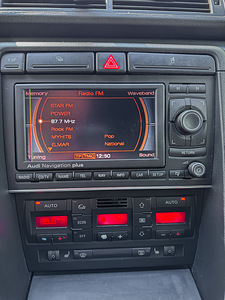 Audi A4 B7 3.0 TDI 150kW Quattro S-Line (13 foto / 15)
