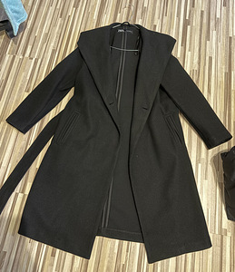 Zara mantel (1 foto / 3)