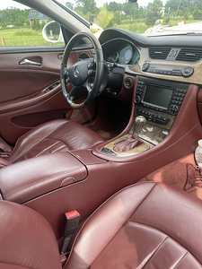 Mercedes cls 320 w219 amg (6 foto / 11)
