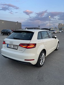 Audi A3 g-tron Sportback 2015 1.4 cng/benz (5 foto / 15)
