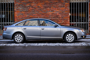Audi A6 C6 (136 тыс км) 3.2 бензин (4 фото из 14)
