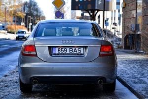 Audi A6 C6 (136 тыс км) 3.2 бензин (6 фото из 14)
