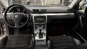 Volkswagen Passat 2.0 TDi (13 foto / 14)