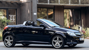 Opel Tigra 1.8 Cabiolet (6 foto / 10)