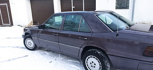 Мерседес-Бенц Е200 3.0д 83кВт (7 фото из 11)