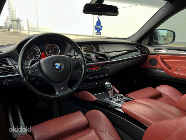 BMW X6 M50 (фото #9)