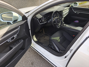 Volvo V90 2.0 110kW 2017 nelikvedu (7 foto / 12)