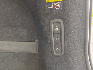 Volvo V90 2.0 110kW 2017 nelikvedu (10 foto / 12)