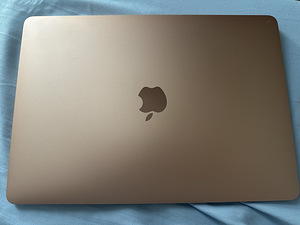 MacBook Air 2020 (2 foto / 2)