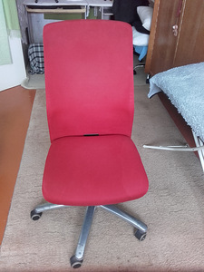 Red Computer chair (2 foto / 3)