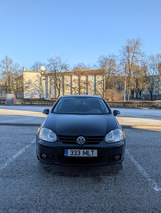 Volkswagen Golf 1.9 TDi (3 foto / 9)