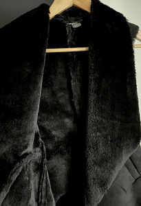 Uueväärne kunstseemisnahast vest (3 foto / 4)