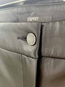 Kunstnahast püksid Esprit (1 foto / 6)