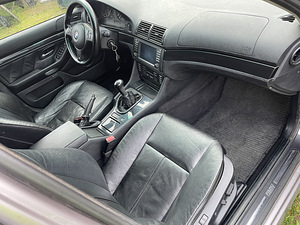 BMW 523i (6 foto / 11)