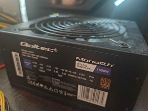 PSU 1600W Gold (2 foto / 2)