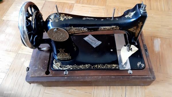 Швейная машинка Зингер (фото #1)