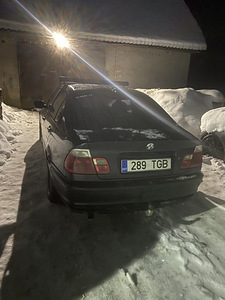 BMW 318i (3 foto / 4)
