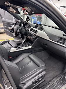 BMW 320XD (6 фото из 12)