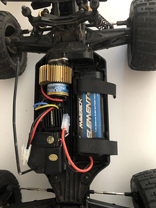 Rc Maverick Qantum xt flux + lisandmoodul (3 foto / 5)