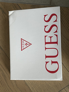 Guess кроссовки (5 фото из 8)