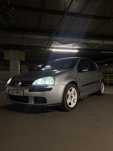 Volkswagen Golf MK5 2.0SDI (4 foto / 12)