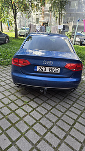 Audi A4 2010 (3 foto / 5)