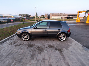 Volkswagen Golf 4 1.6 v16 (6 foto / 12)