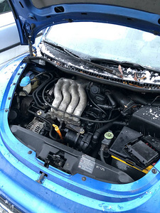 VOLKSWAGEN NEW BEETLE (6 foto / 12)