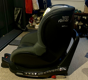 Britax Römer Dualfix M i-size, 360 (6 foto / 6)