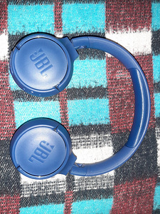 JBL Tune 500BT juhtmevabad kõrvaklapid (1 foto / 4)