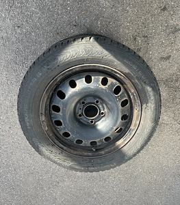 NOKIAN talverehvid + veljed heas seisus 4tk (3 foto / 3)