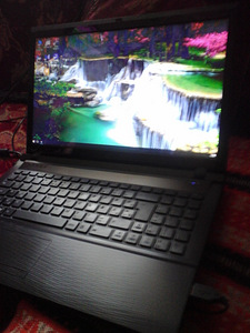 Ordi W255/AMD/RadeonHD6310/SSD240GB/4GB/ (2 foto / 5)