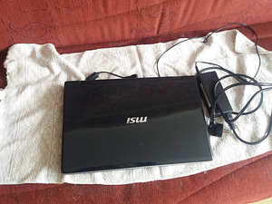 MSI CX620 (7 фото из 8)