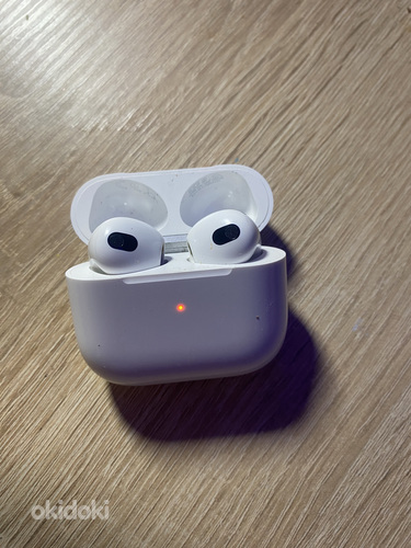 Apple AirPods 3 (фото #1)