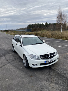 Продажа Мерседес-Бенц С200 (2 фото из 9)