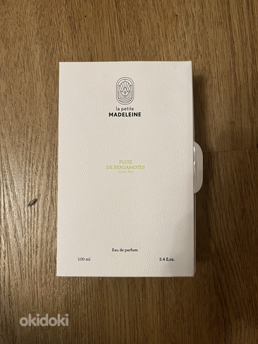 La Petite Madeleine Pluie de Bergamotes perfume