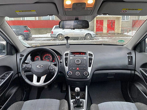 Kia Ceed 2012 ( 100 000 km) (7 foto / 7)