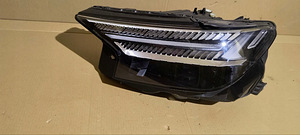 Audi Q4 e-tron vasak esilatern Full LED. (3 foto / 10)