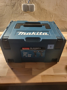 Чемодан Makita (1 фото из 1)