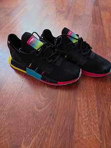 ADIDAS (3 foto / 7)