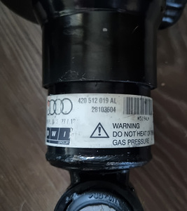 Audi R8 V10 2013- Shockabsorbers (6 foto / 7)