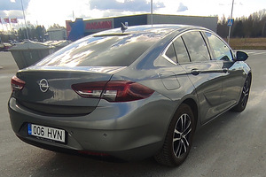 Opel Insignia Grand sport (8 фото из 13)