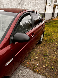 Hyundai Accent (12 фото из 12)