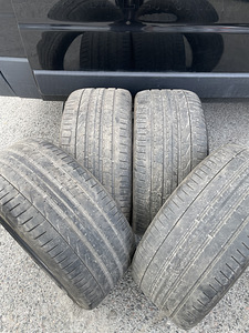 295/35R21 Pirelli (1 фото из 2)