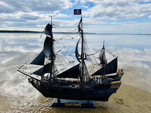 Käsitööna valminud laev "Must Pärl" (9 foto / 10)