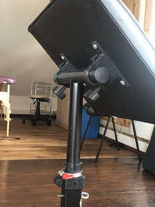 Armrest holder for tattoo studio (3 foto / 3)