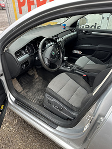 Skoda SuperB 2.0 tdi (5 foto / 10)