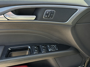 Ford Mondeo Mk5 2.0 disel (9 foto / 13)