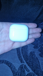 Airpods 4 с шумоподавлением (1 фото из 2)